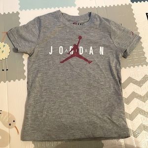 Boys Jordan Air Short Sleeve T-Shirt Medium Gray